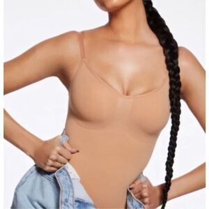 SKIMS SEAMLESS SCULPT BRIEF BODYSUIT Size XXS/XS New